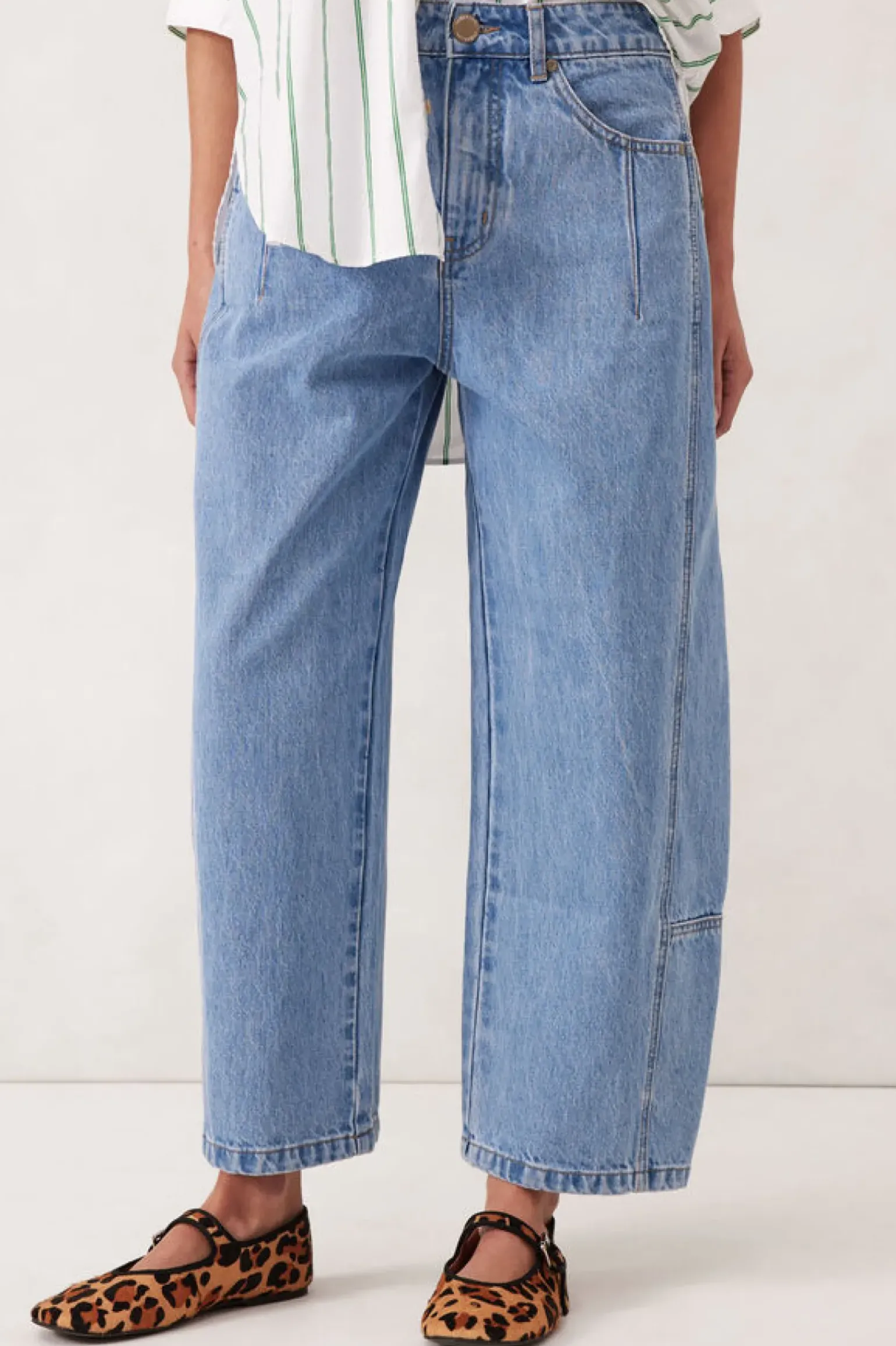 Ceres Life Darted Barrel Jean - Vintage Blue