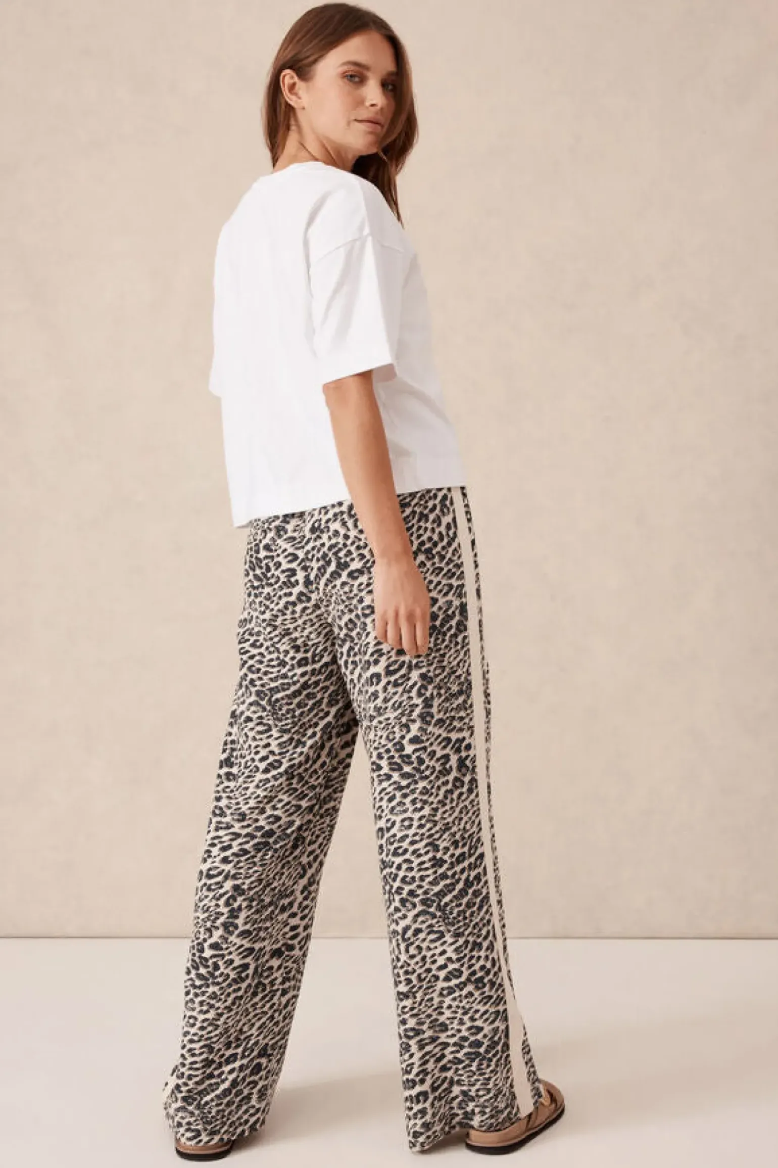 Ceres Life Relaxed Drawstring Pant - Leopard