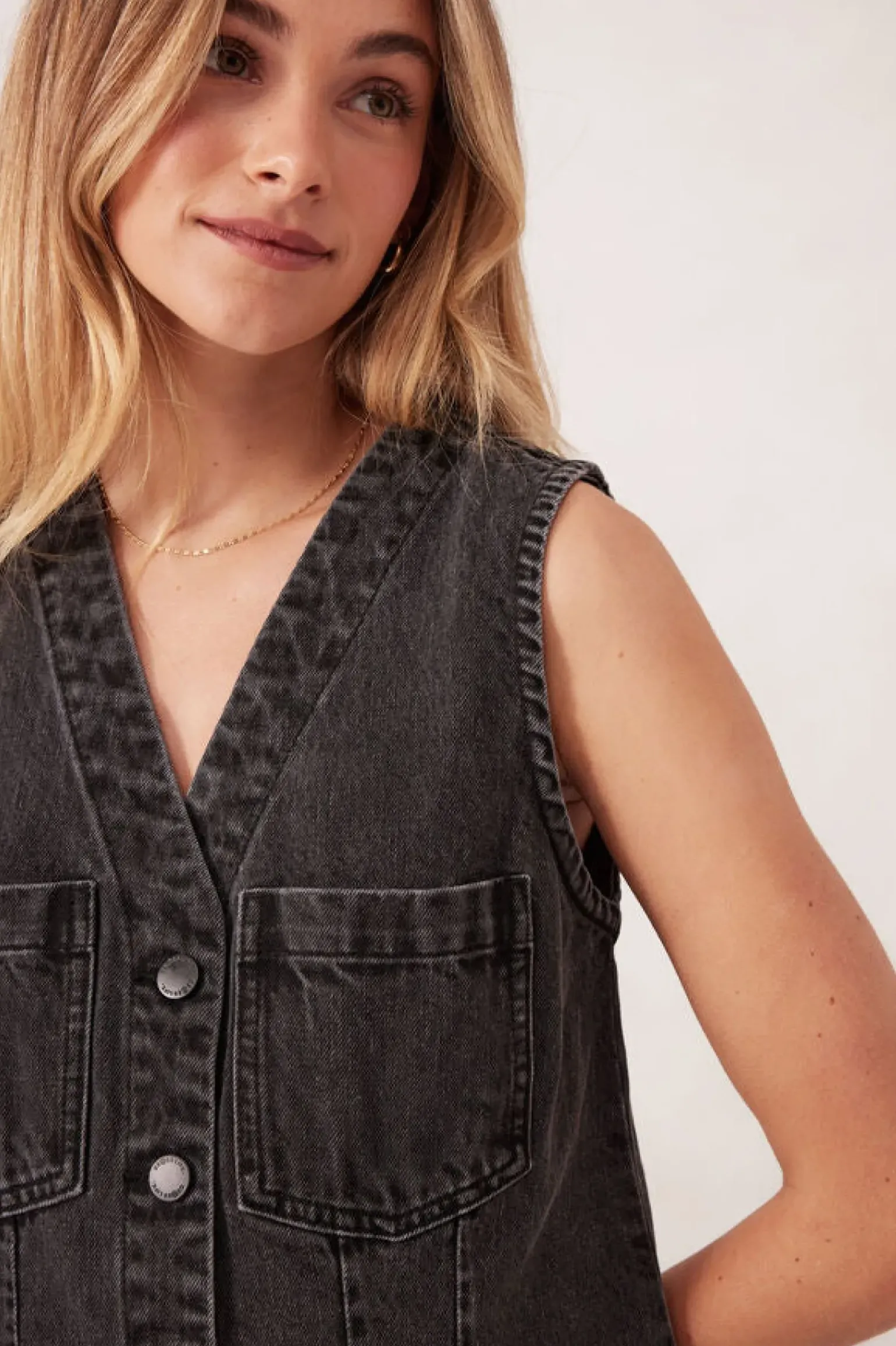 Ceres Life Seamed Mini Shift Dress - Vintage Black