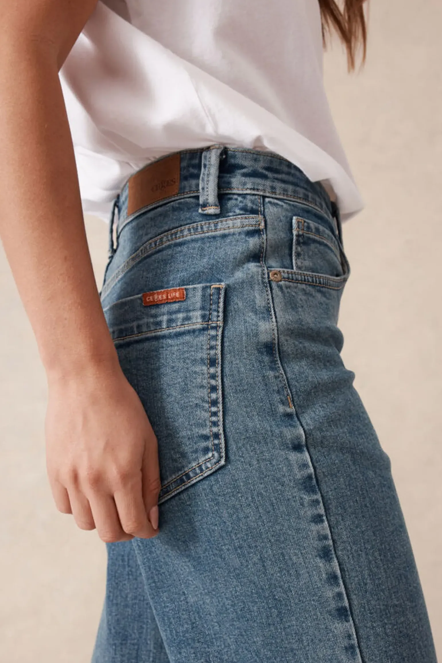 Ceres Life Wide Leg Crop Jean - Mid Indigo