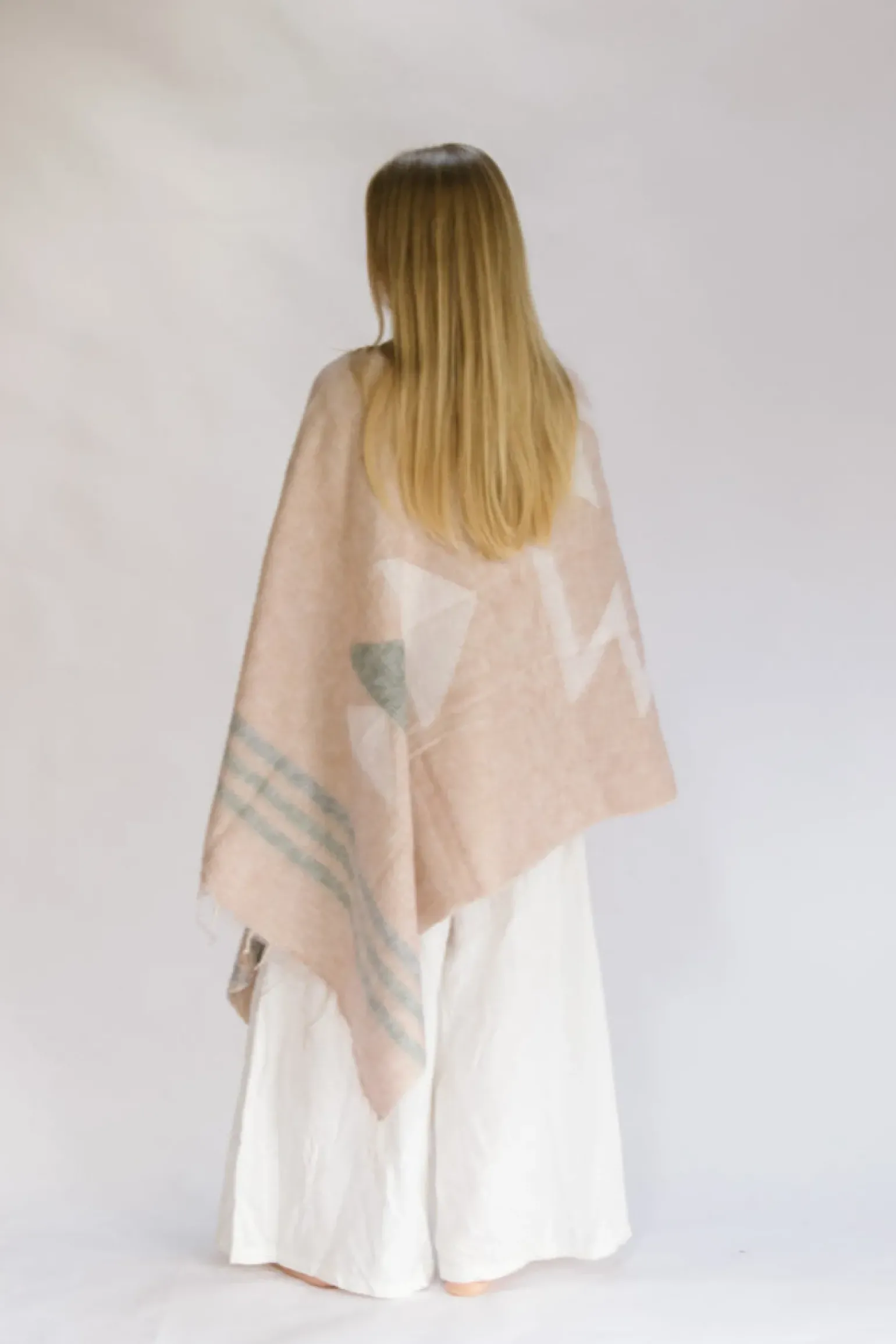 Hobo & Hatch Aztec Poncho- Vanilla