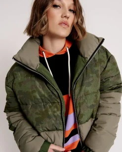 One Teaspoon Dirtee Love Camo Puffa Jacket - Khaki