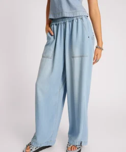 One Teaspoon Tencel Parachute Pants - Soft Blue