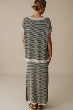 Talamaya Lattice Short Sleeve Pullover - Washed Black & Soft Gold
