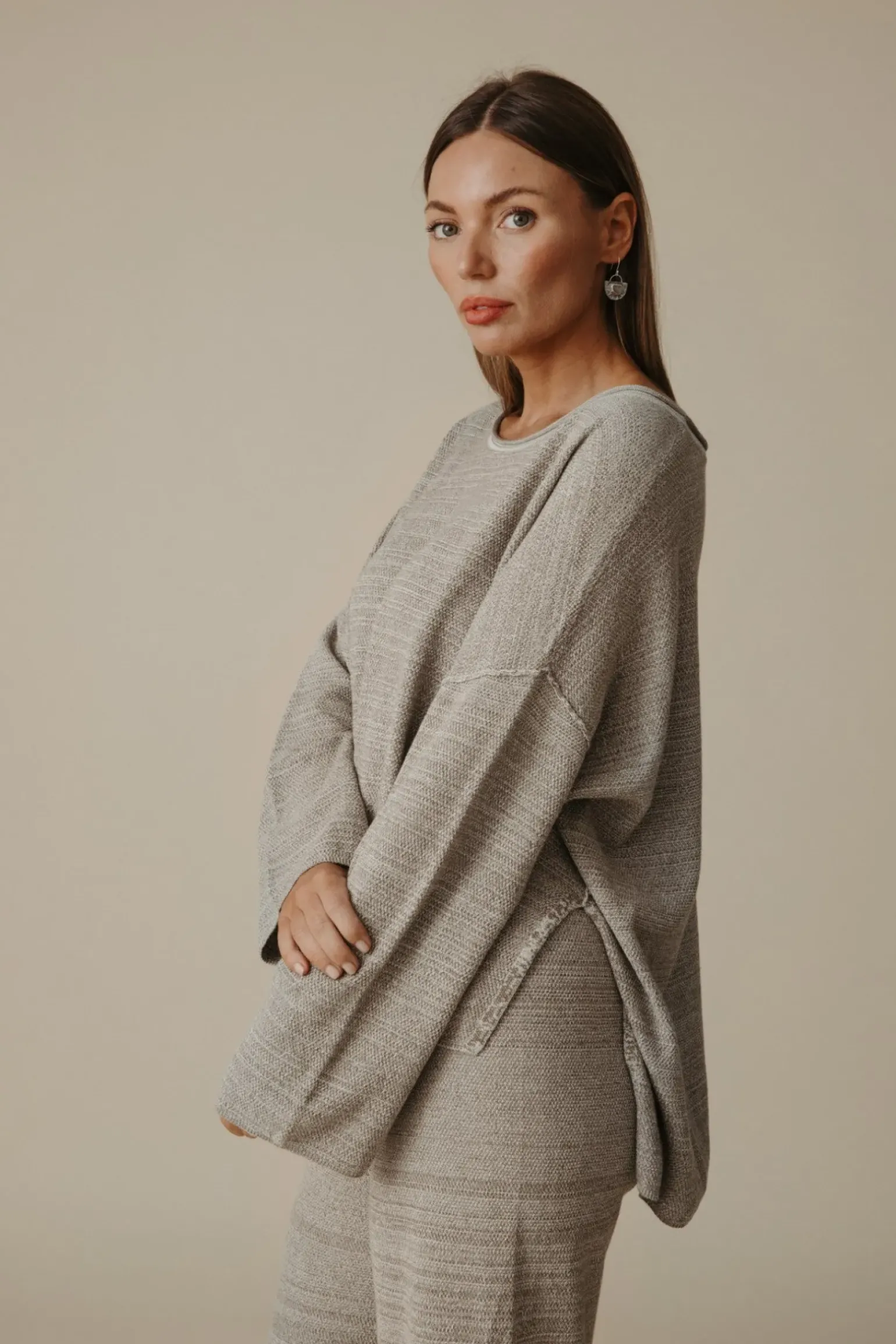Talamaya Retreat Cotton Twist Pullover - Dusty Olive & White