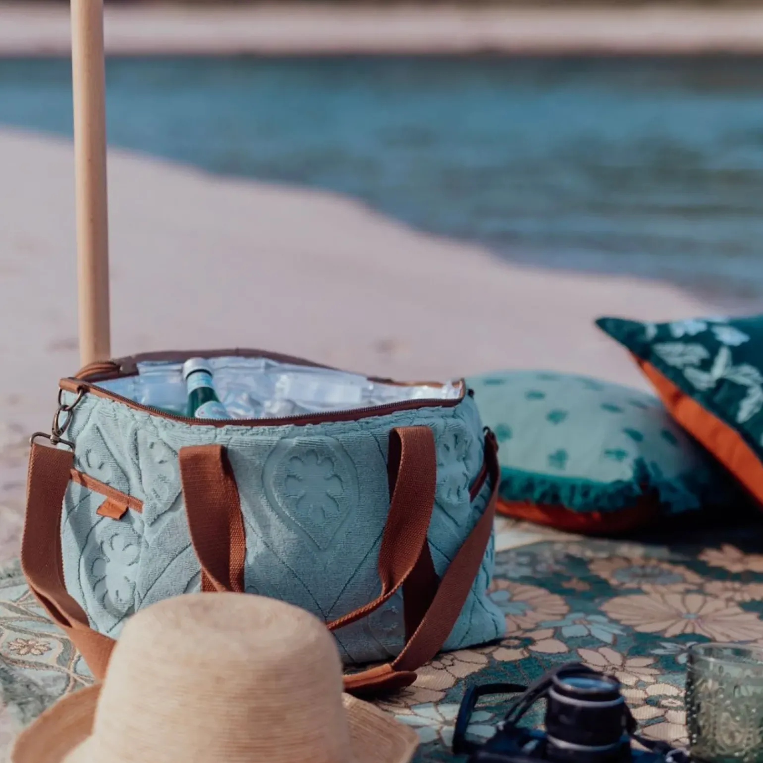 Wandering folk Daisy Cooler Bag Large - Peppermint